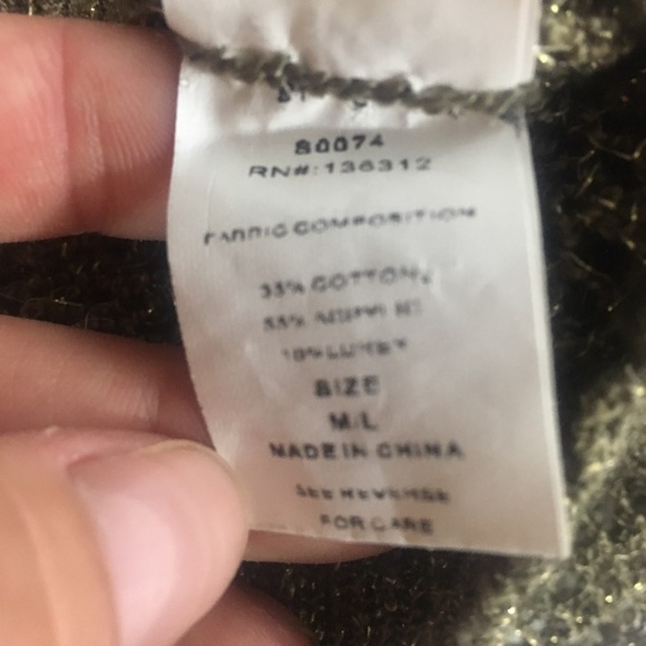 3/$15 Gold crochet Wide Neck Batwing Sweater M/L - Picture 6 of 7